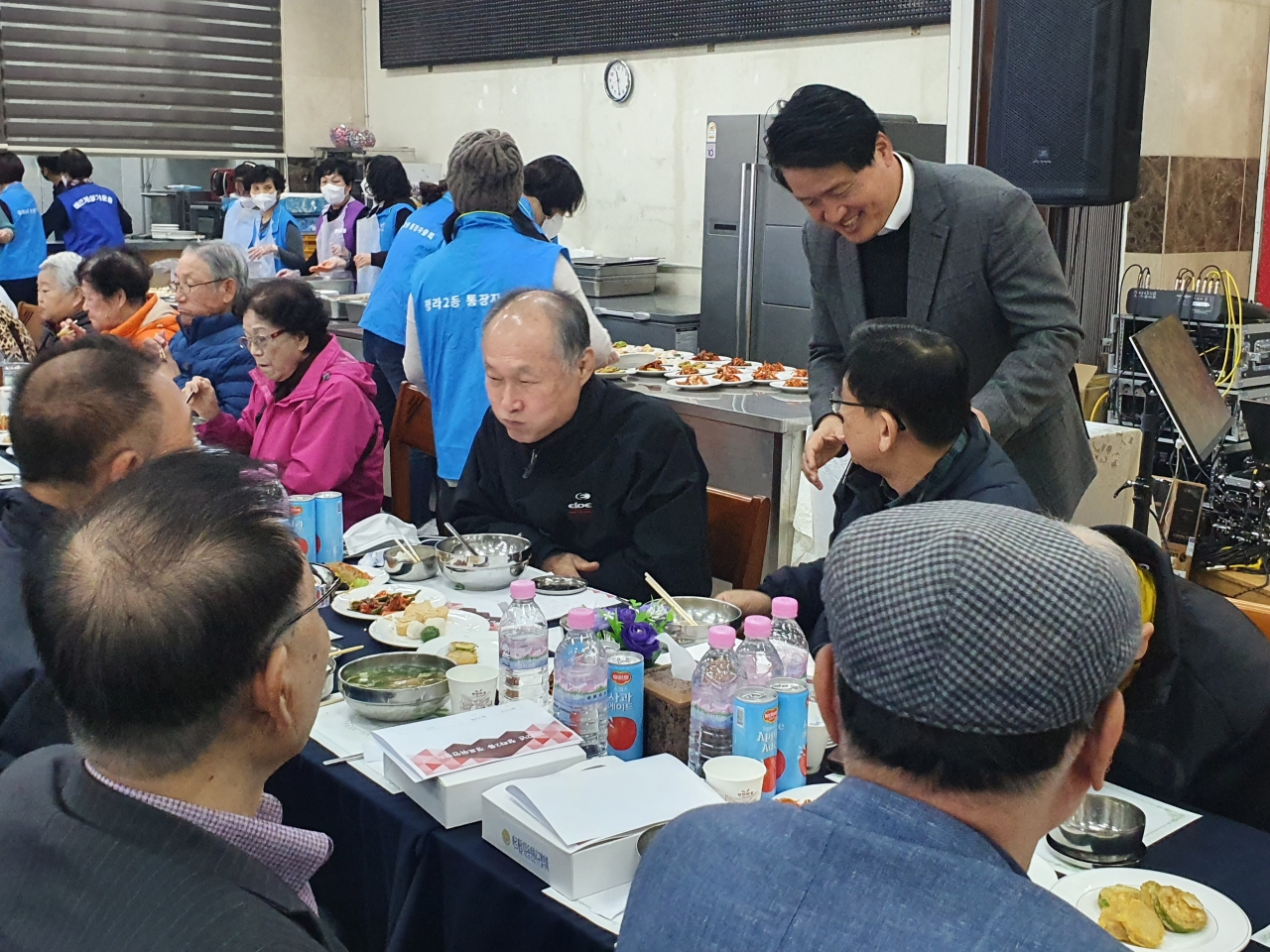 경로위안잔치_사진_(2).jpg 이미지
