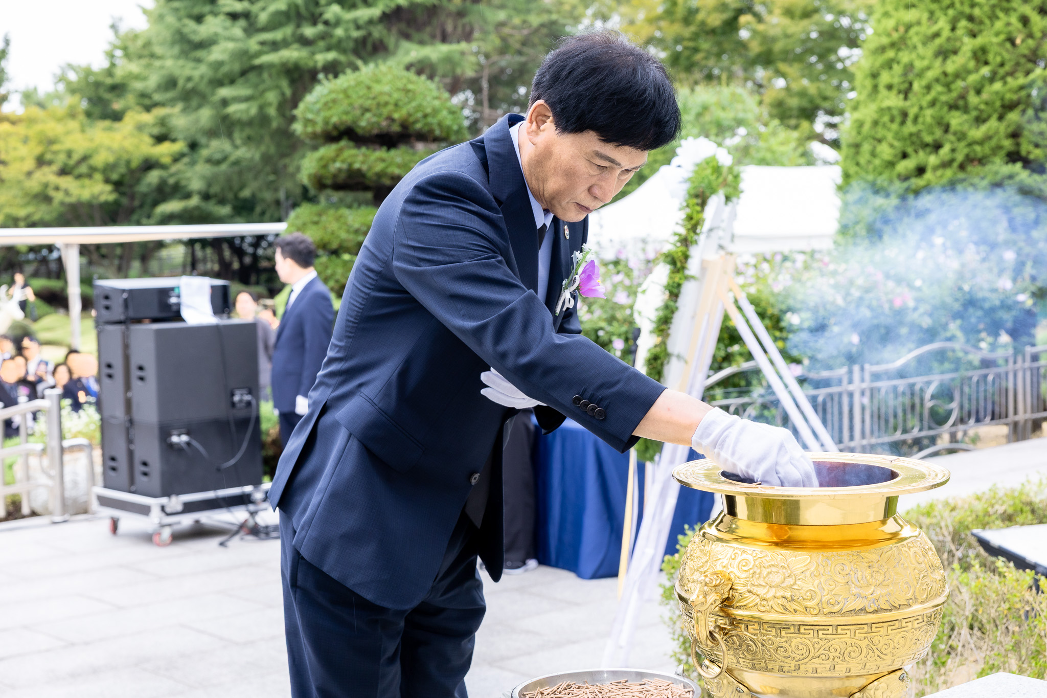 260815_81주년_광복절_기념_현충탑_참배_1.jpg 이미지