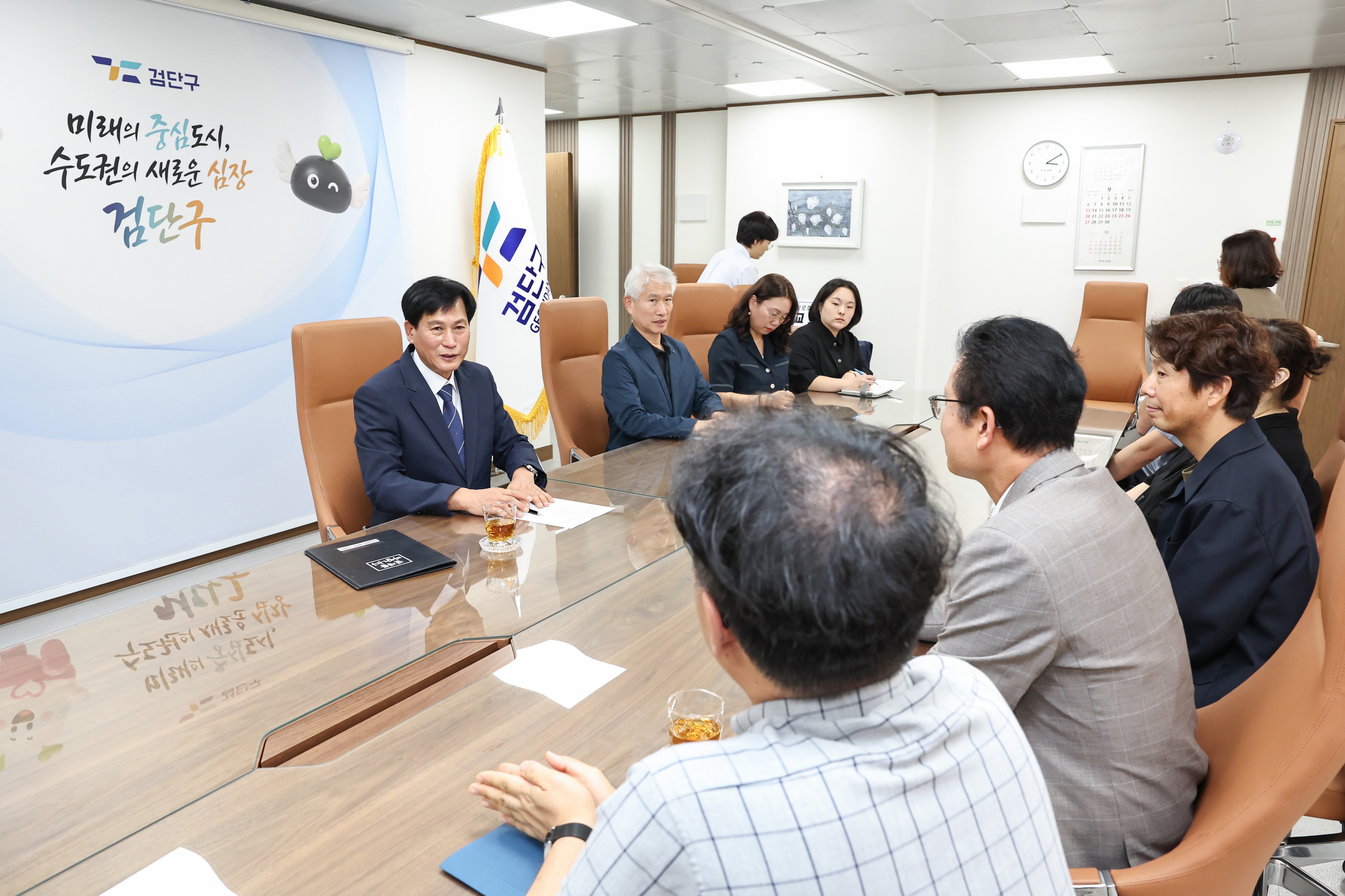 260910_안디옥교회_후원금_전달식_4.jpg 이미지