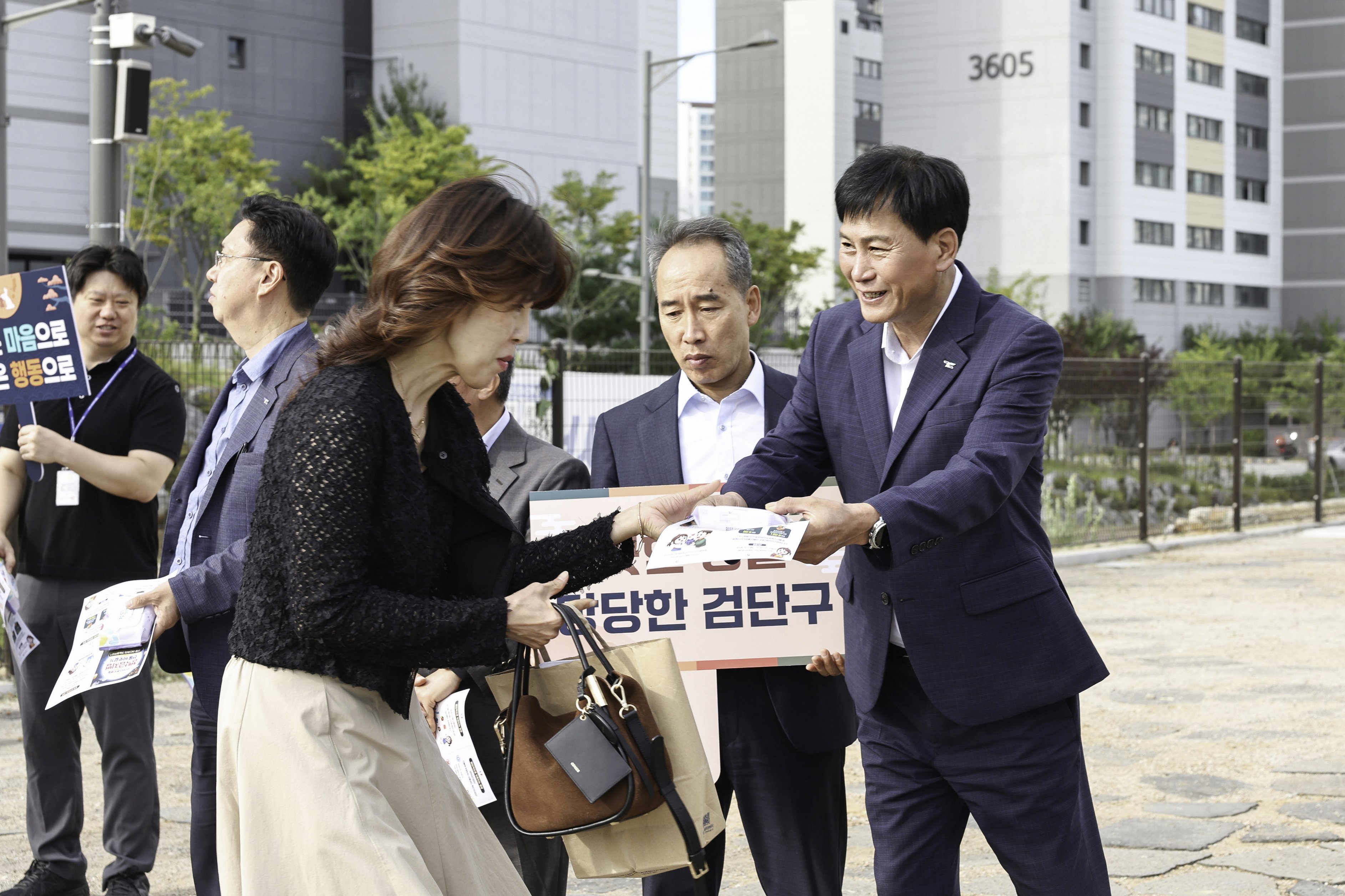 260917_출근길_청렴_캠페인_1.jpg 이미지