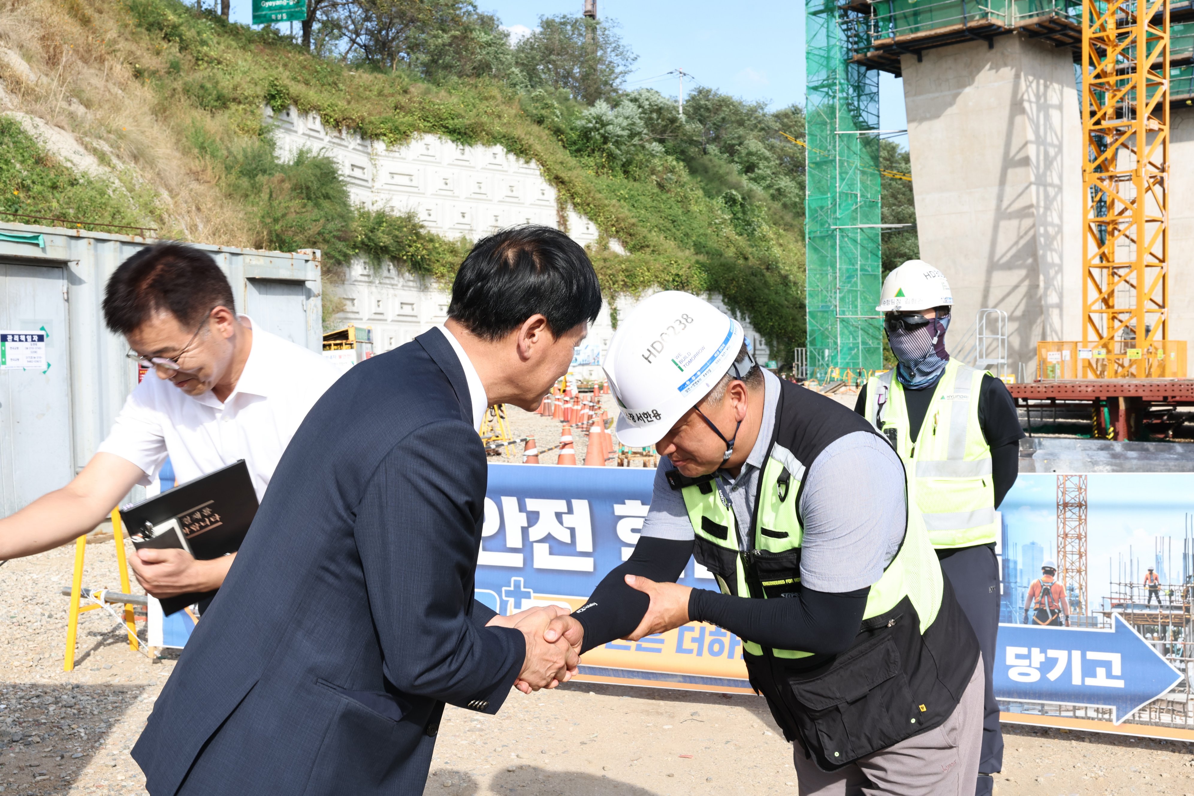 260928_아라뱃길_친수환경_개선_현장시찰_6.jpg 이미지