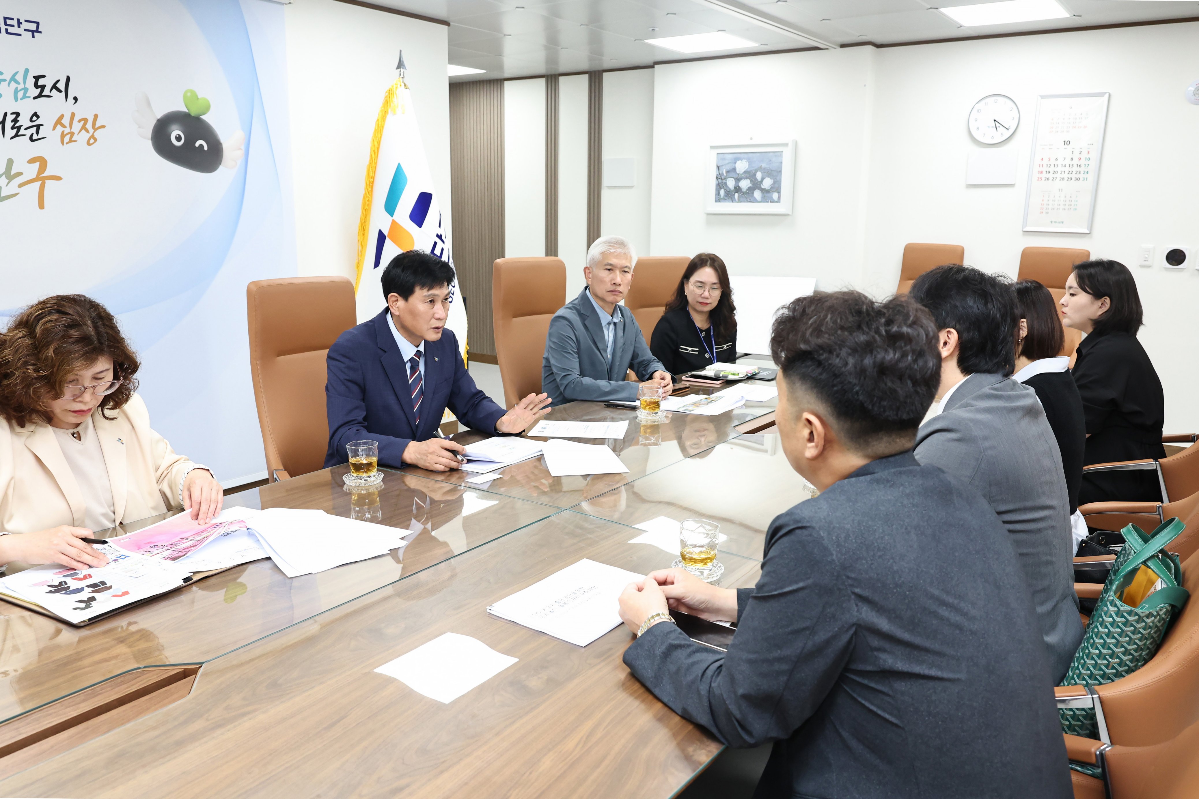 261012_(주)아이들코퍼레이션_이웃사랑_후원물품(아동복)_전달식_4.jpg 이미지