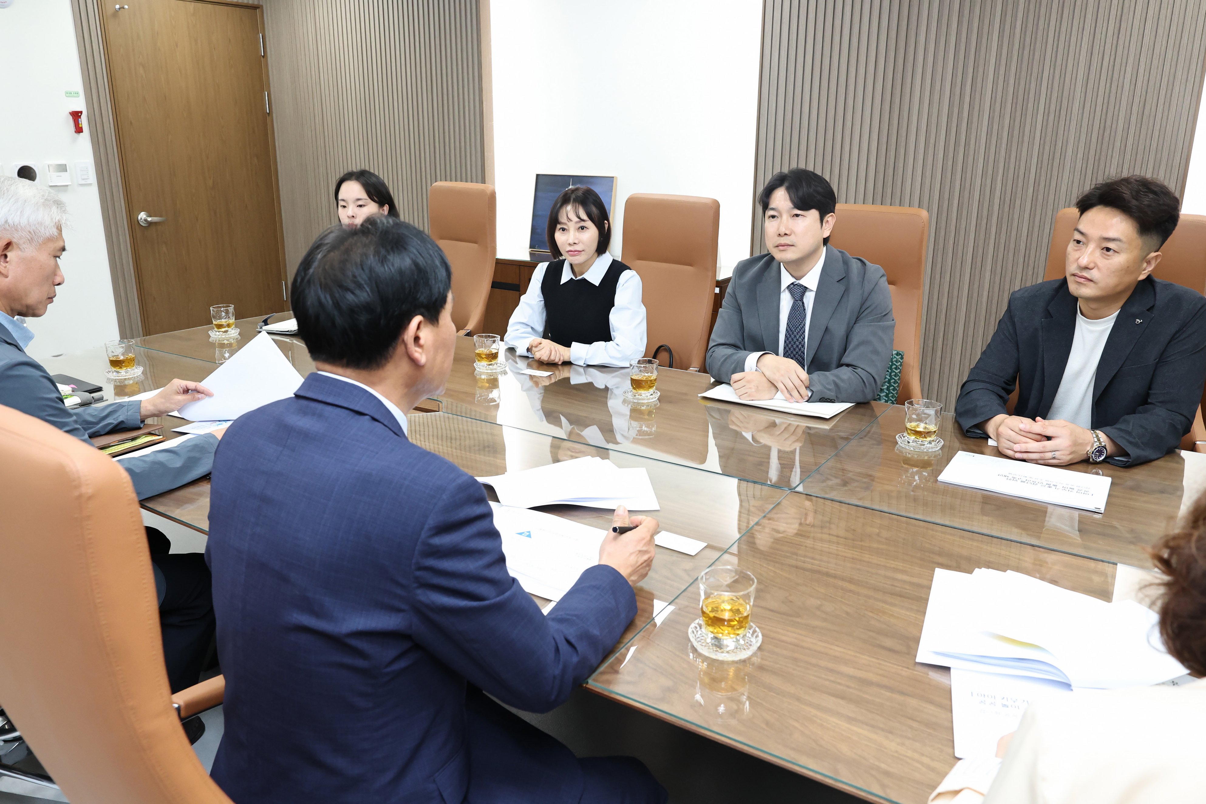 261012_(주)아이들코퍼레이션_이웃사랑_후원물품(아동복)_전달식_5.jpg 이미지